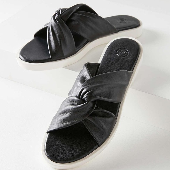 UO Cross Knotted Sandal - Picture 4 of 7